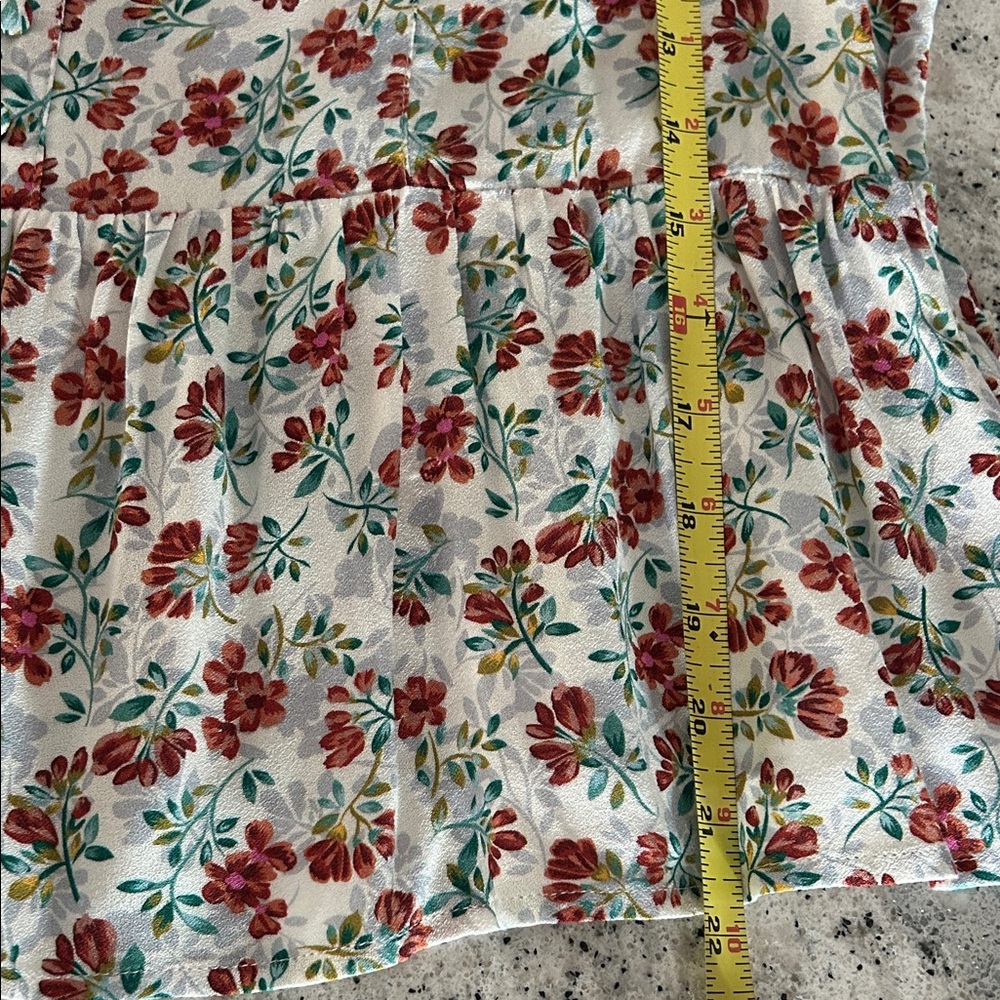 Jack by BB Dakota Floral V-Neck Peplum Blouse - Picture 9 of 10
